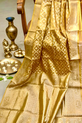 Mehar (Saree)