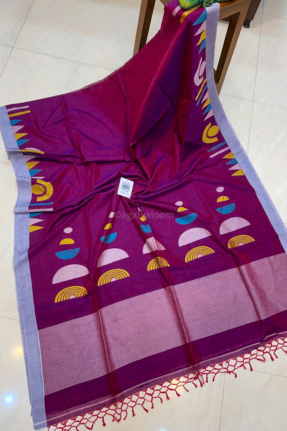 Simar Khadi (Saree)