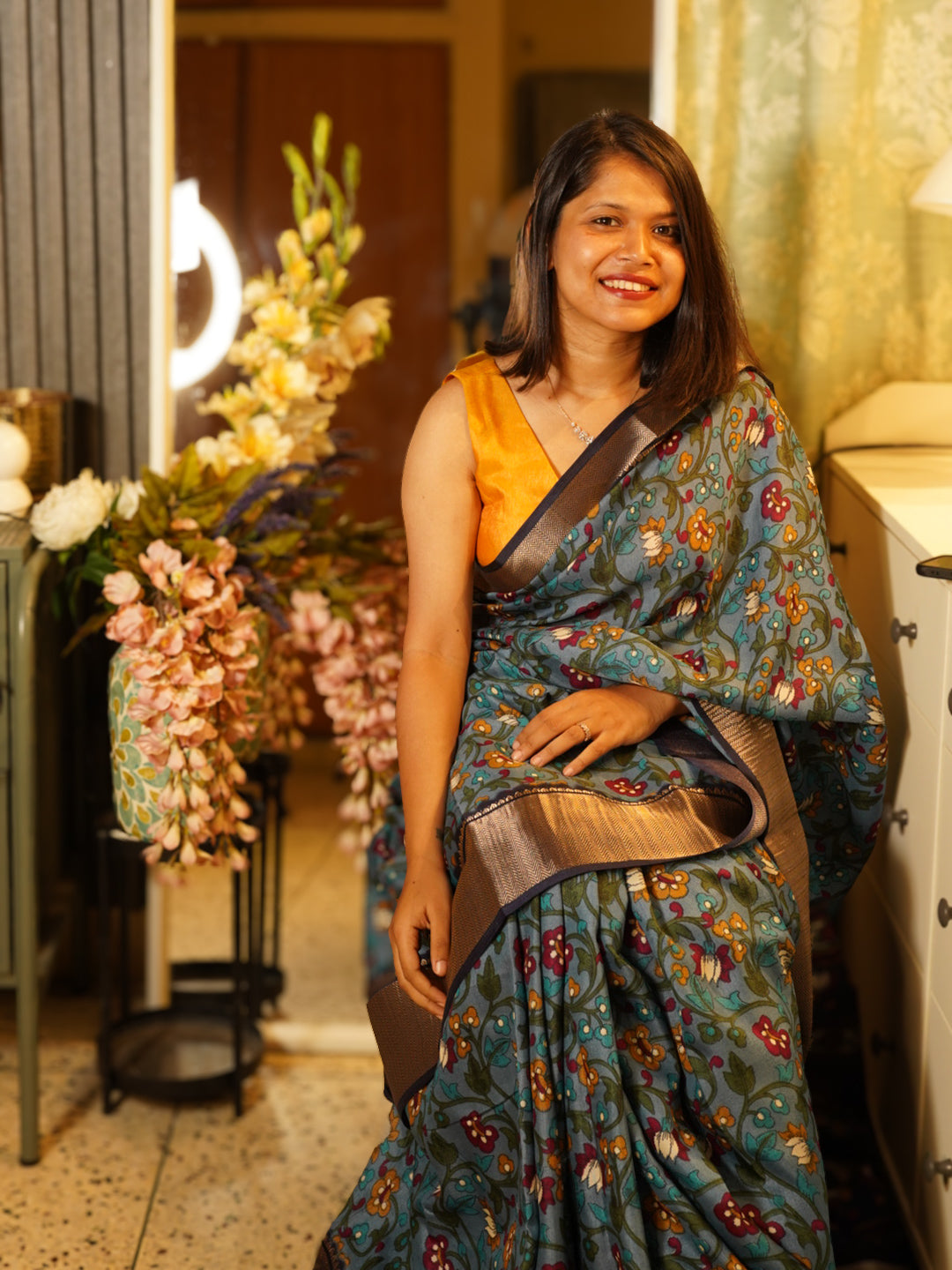 Steffy (Saree)