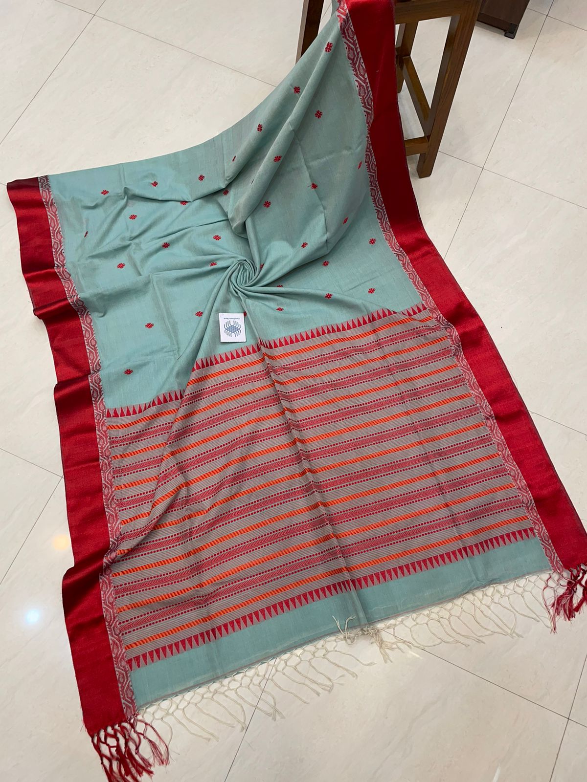 Yamini Khadi (Saree)